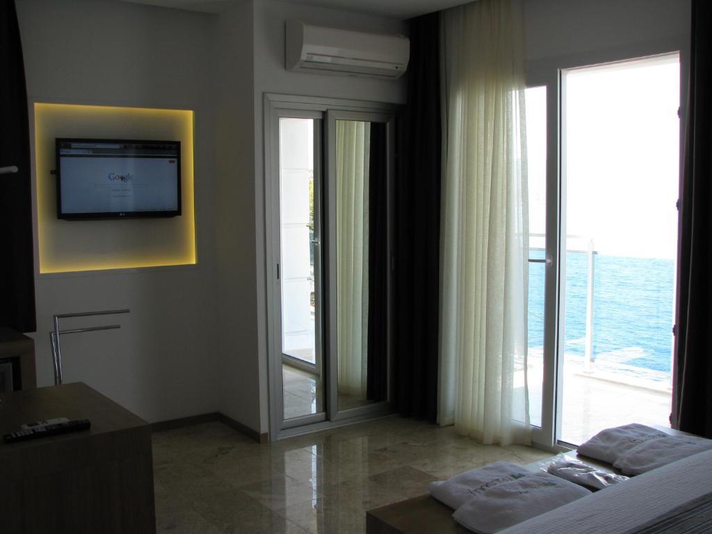 Rhapsody Hotel 카스 외부 사진